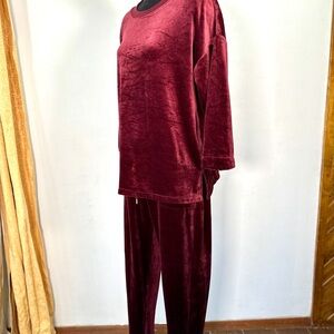 Donna Karan Burgundy Velour Pajama lounge Set athleisure M
